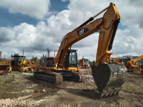 Buy cheap 330DL Crawler Used CAT Excavator Original Japan Used Cat Mini Excavator from wholesalers