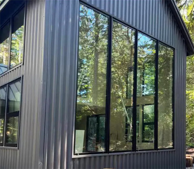 SKATE Original Hardware Aluminum Casement Windows With Steel Screen Mesh