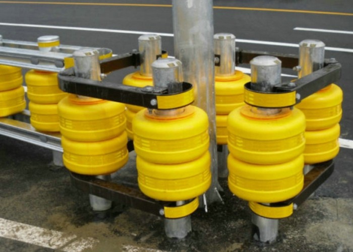 Anti Collision Safety Roller Barrier Better Flammability For Intricate Crossroads