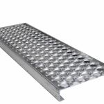 Crocodile Mouth Low Carbon Steel Anti - Skid Stair Treads Aluminum Material
