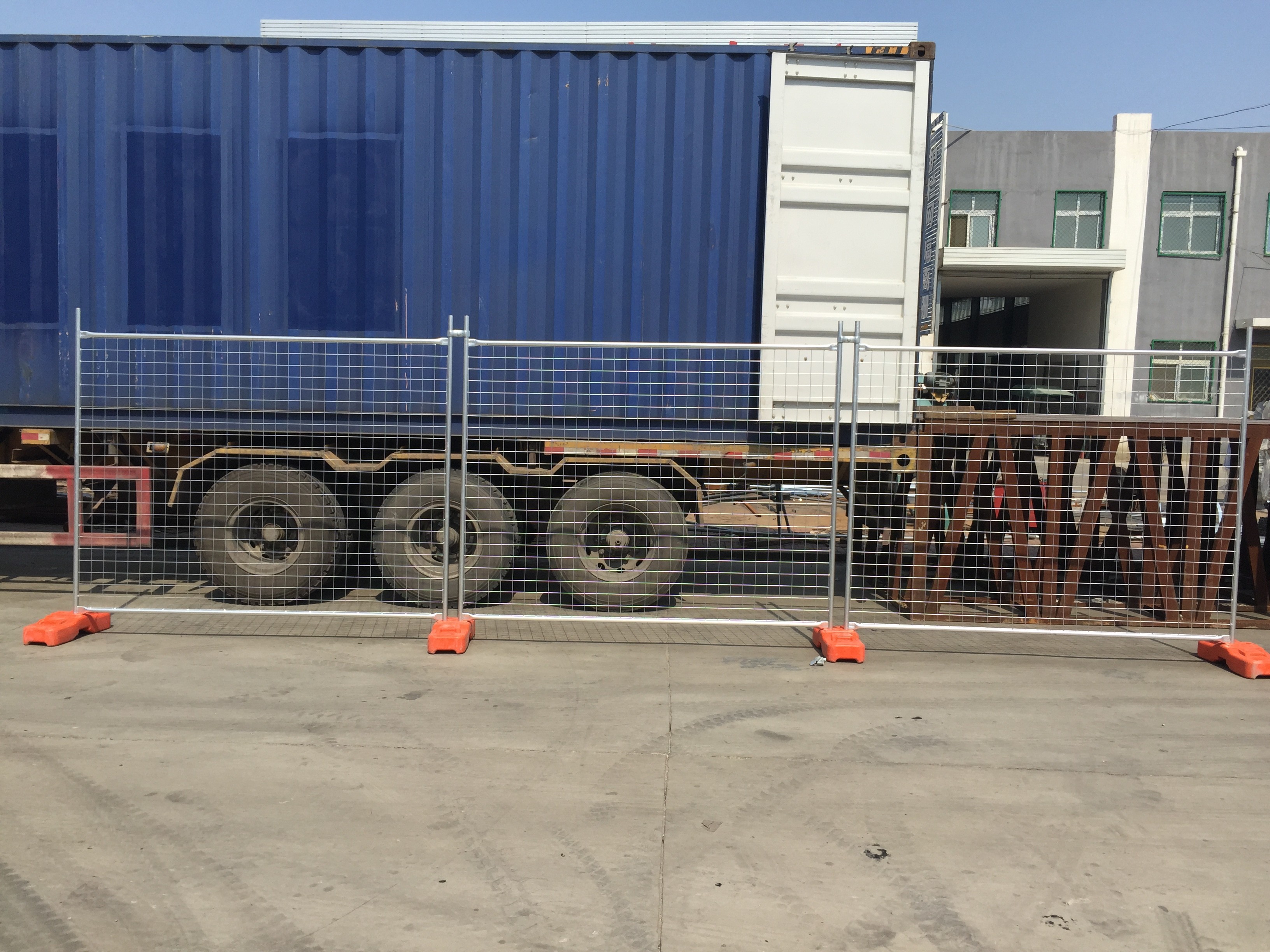 Easy Install Secure Temporary Fencing Building Site Security Fence Neat Surface