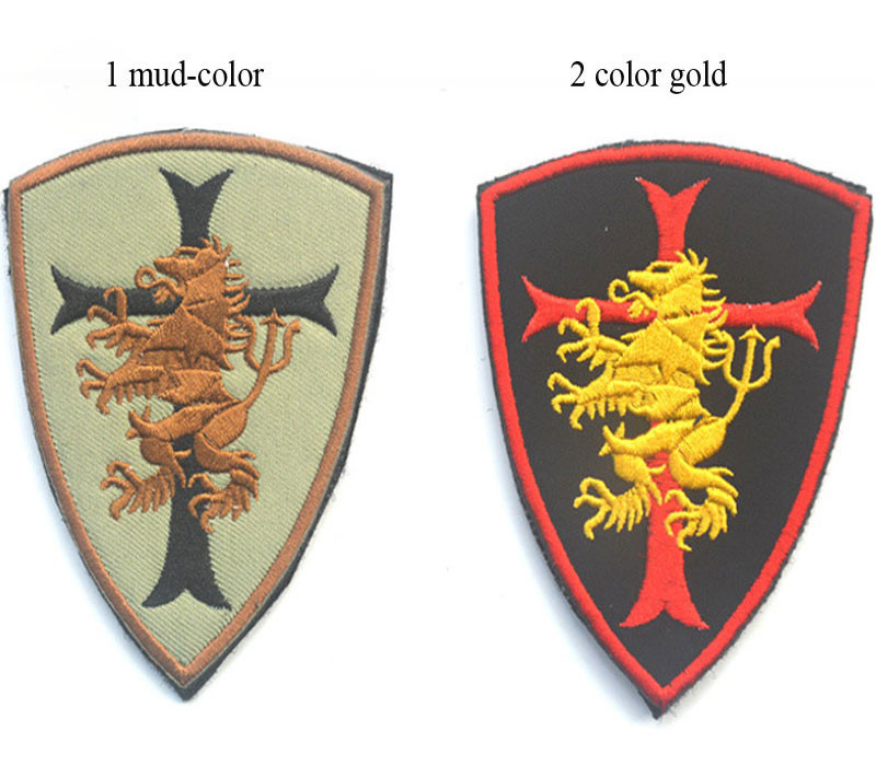 Multi - Colors Custom Cloth Badges Iron On / Adhesive Backing Embroidered Technic