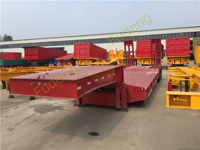 Heavy Duty Low Bed Semi Trailer For Excavator Transportation Max Payload 60 Tons