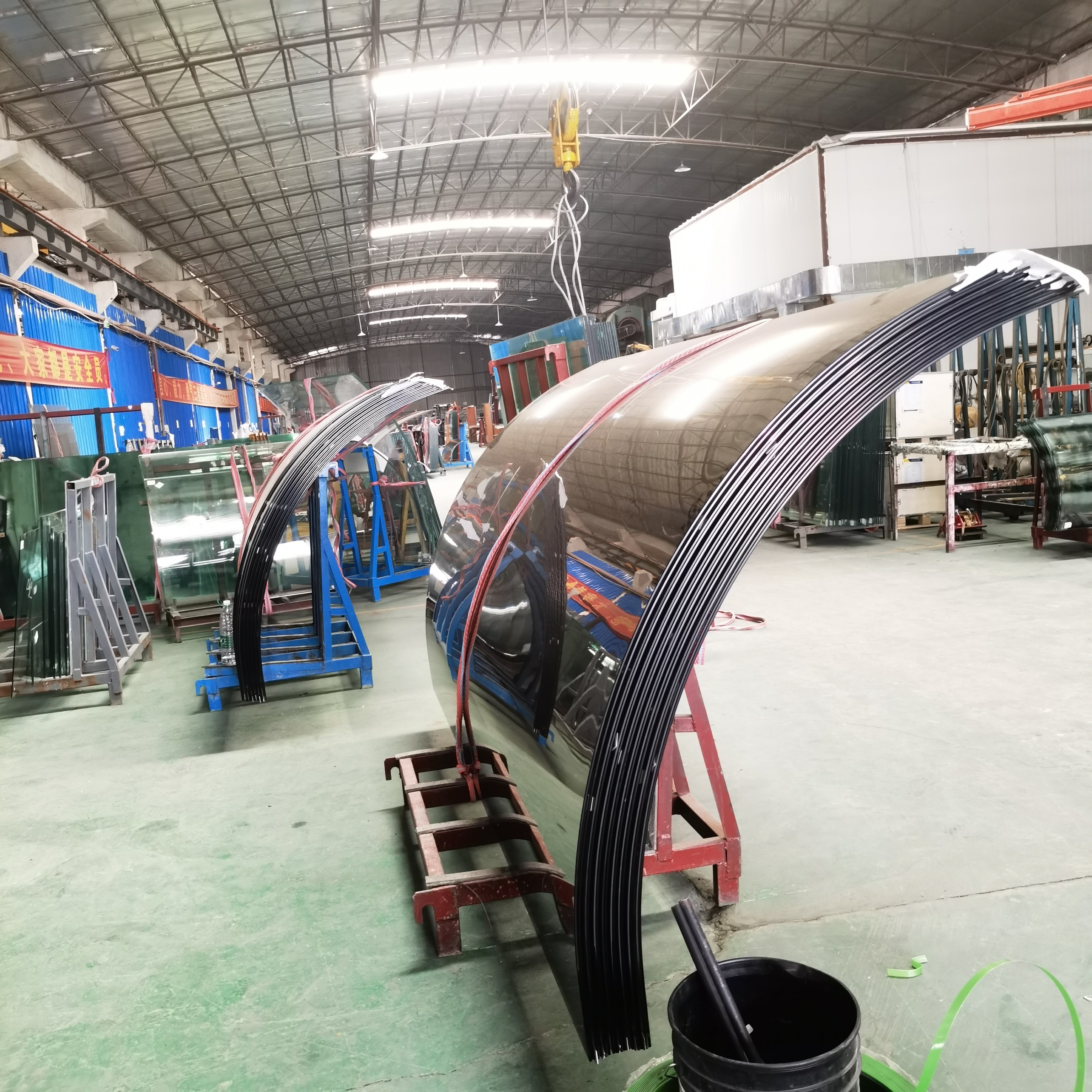 Custom Building Low Iron Hot Bent Glass Tempered For Project