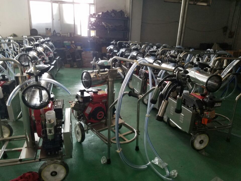 HL-JN09 Single Bucket Diesel Milking Machine for Dairy Cow, 25Litre Milking Bucket