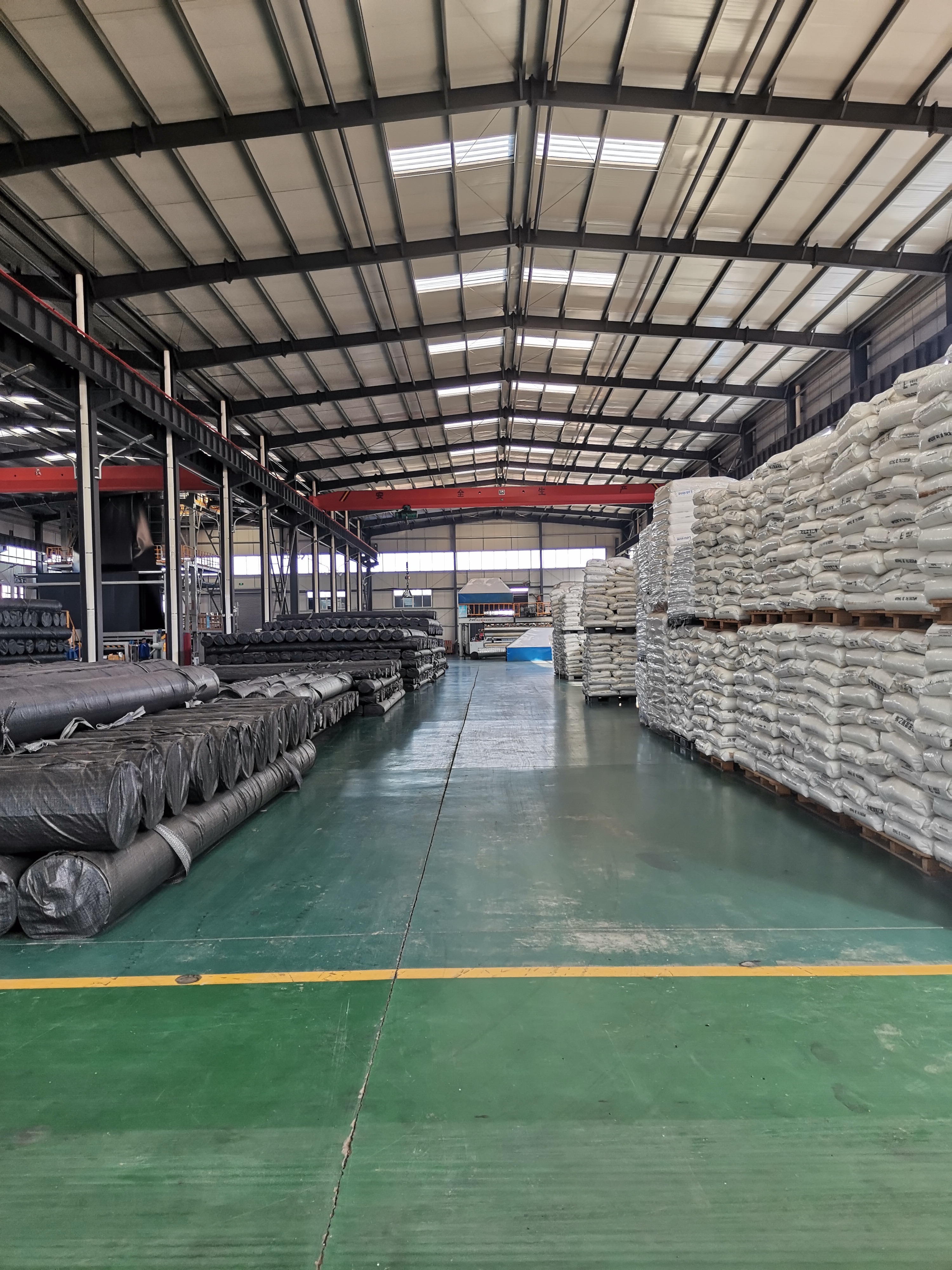 1m-8m Width Asian Design Style Reinforced HDPE LDPE Geomembrane for Landfill 1mm 2mm