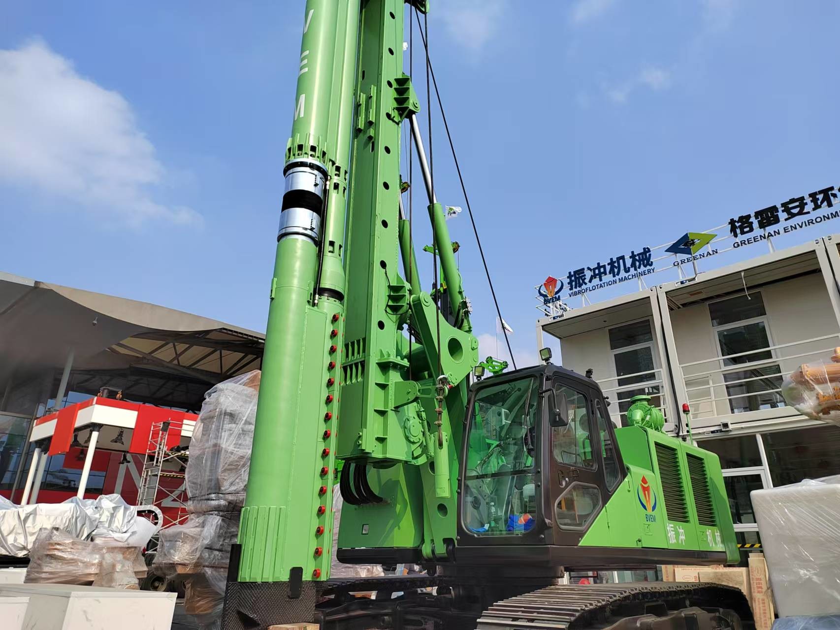 BVEM 2600 R/Min Rotation Speed Hydraulic Vibroflot Water-Air Linkage Construction For Soil Improvement