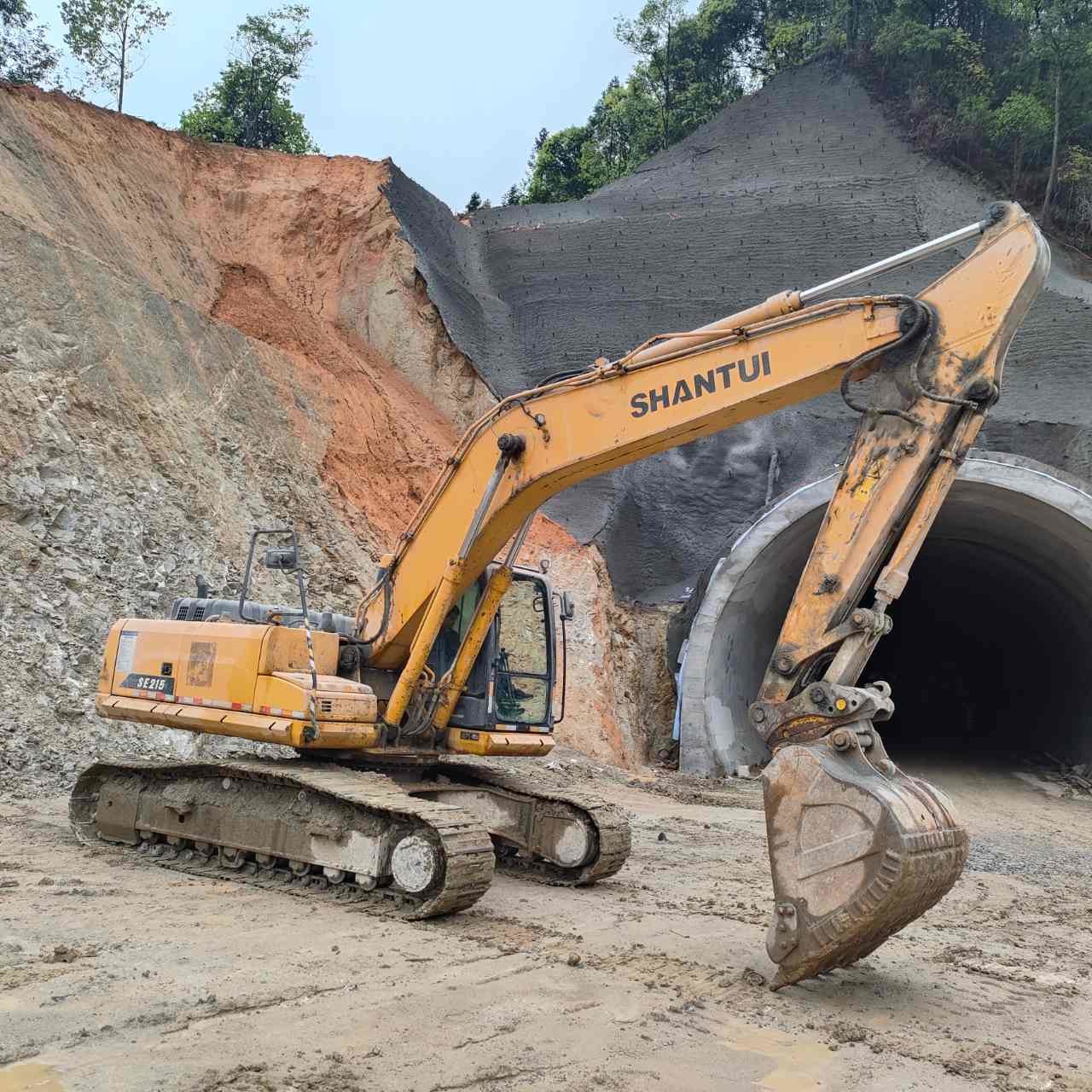 2022 Year Shantui 20800kg 0.9m3 Crawler Excavator Se215 with Powerful Engine