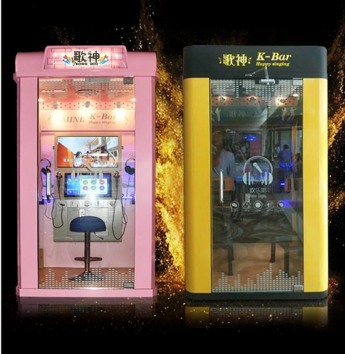 Two Players Coin Operated Music Machine With Touch Screen Windows XP