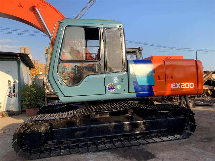 2020 Hitachi EX200-3 Crawler Excavator Reasonable 2.7m Transport Height Made in Japan