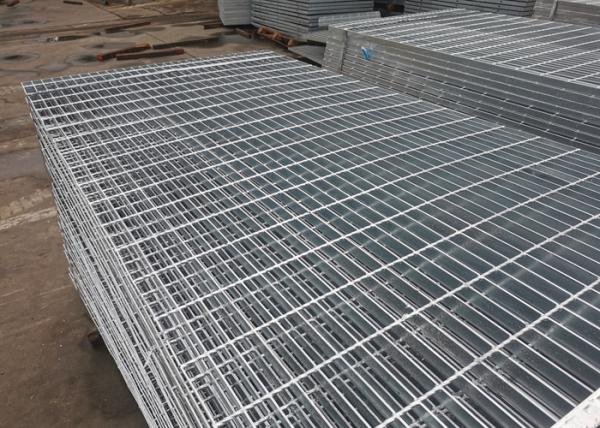 Buy cheap 2 Meters Width Lightweight Walkway Grating Powder Coating Pressure Welding from wholesalers