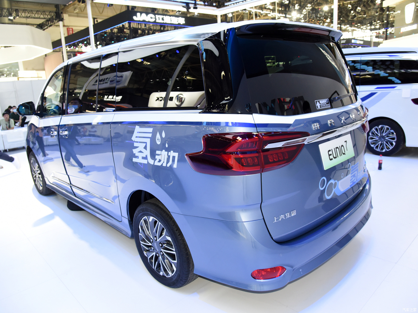 chinese new design MAXUS G20 EV MPV