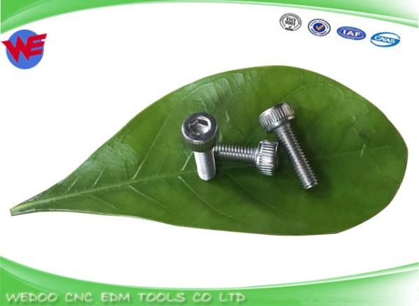 D635500 DH44600 S903N229P05 DEU8200 P903K013P88 Mitsubishi BOLT SUS-NS-LOWER