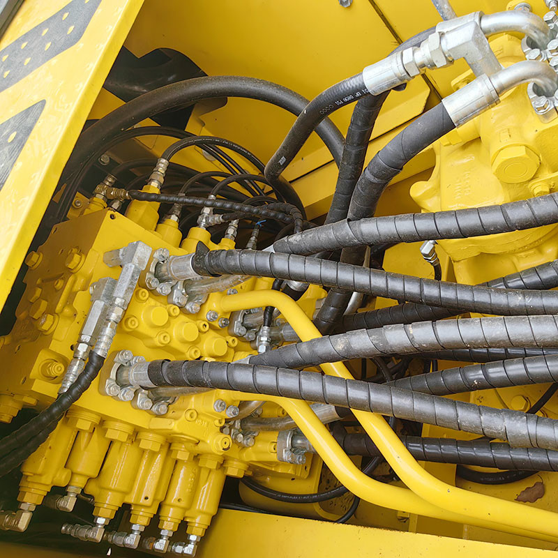 Japanese Original Imported Used Komatsu PC220-8 Excavator 110kw Rated Power In Stock