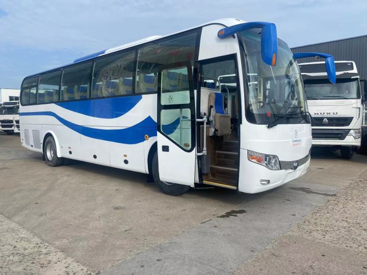 12 Meters Used Bus with 50-65 Seats and Euro 3 Emission Standard in Excellent Condition