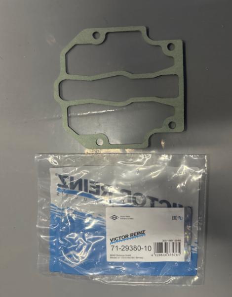 Deutz 1015 cylinder gasket 04264005 61-36485-10, intake cushion 71-36738-00,