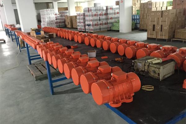 Buy cheap 1.5KW External Concrete Vibrator 8.3 Kn Vibration Force Aluminum Body from wholesalers