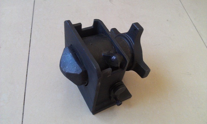 Semi Trailer Double Container Trailer Twistlock Twist Lock Front Pin Lock Trailer Parts Red and Black