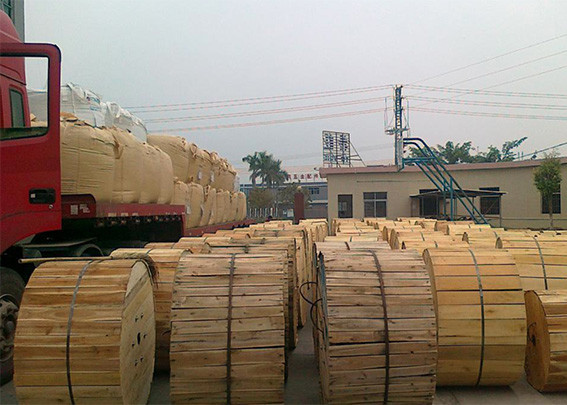 Multimode Optical Network Cable GYTS Armored Steel Wire Strength Member