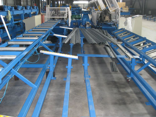 Steel Sheet Roller Shutter Door Roll Forming Machine With PLC Control System​
