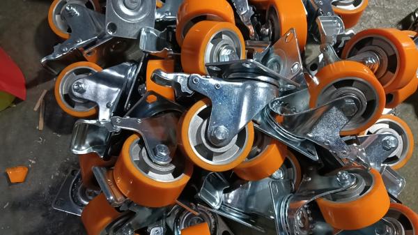 Buy cheap Heavy Duty Trolley Casters With Swivel / Rigid / Locking Mount from wholesalers