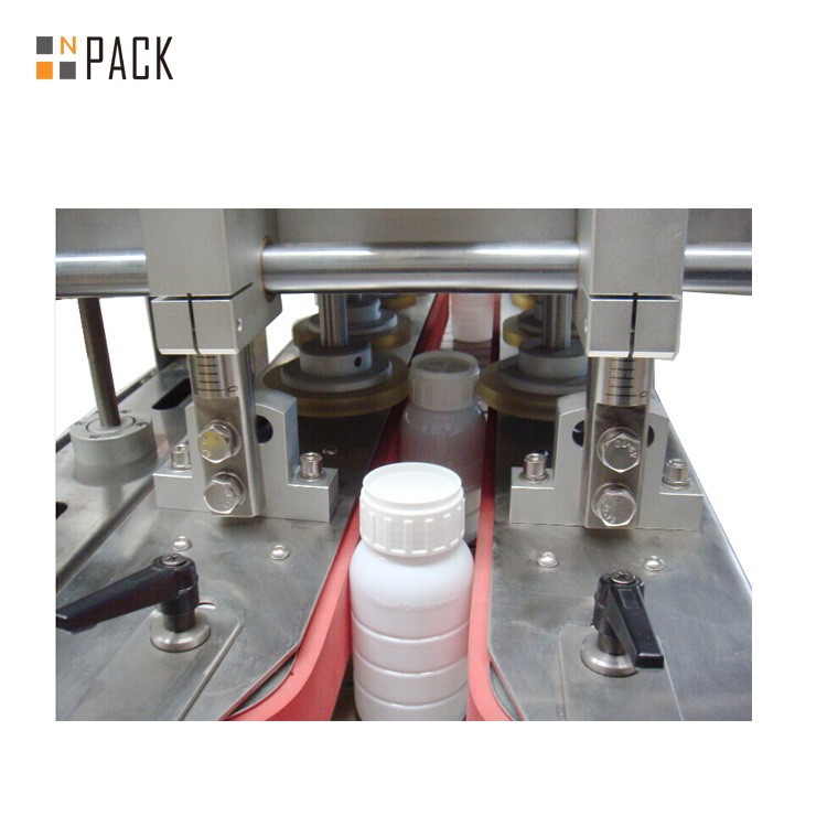 Small Capacity Viscosity Oil Bottle Filling Machine 1000ml-5000ml Volume