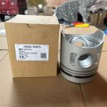 4D31 6D31 Diesel Engine Piston ME012858 with Standard Size Year 1998-2002