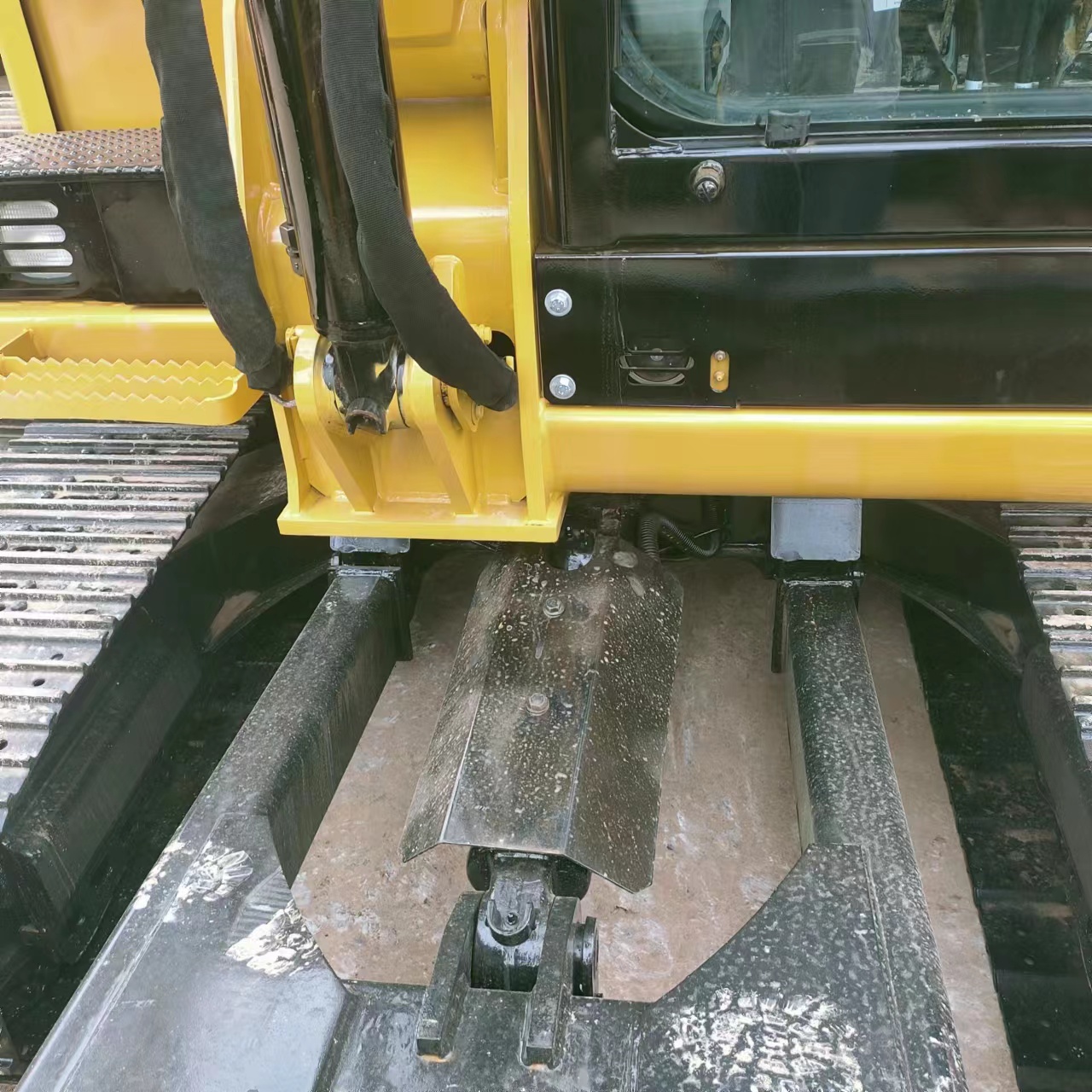 Original Japan Used Cat 305.5e2 Small Excavator in Good Condition with Hydraulic Valve