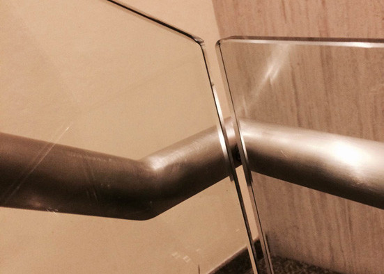 Customized Ultra Clear Low Iron Toughened Glass 12mm Thickness