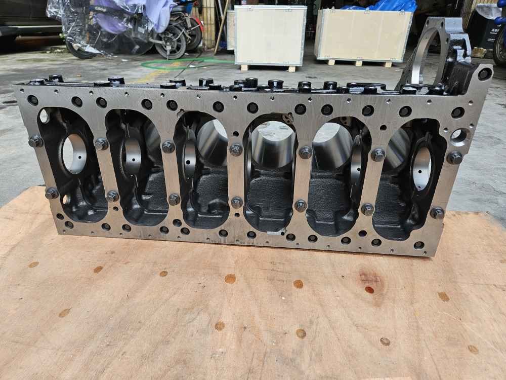 8-98206965-0 Engine Block 6 Cylinder Isuzu 6HK1-PC Cylinder Block Of Engine