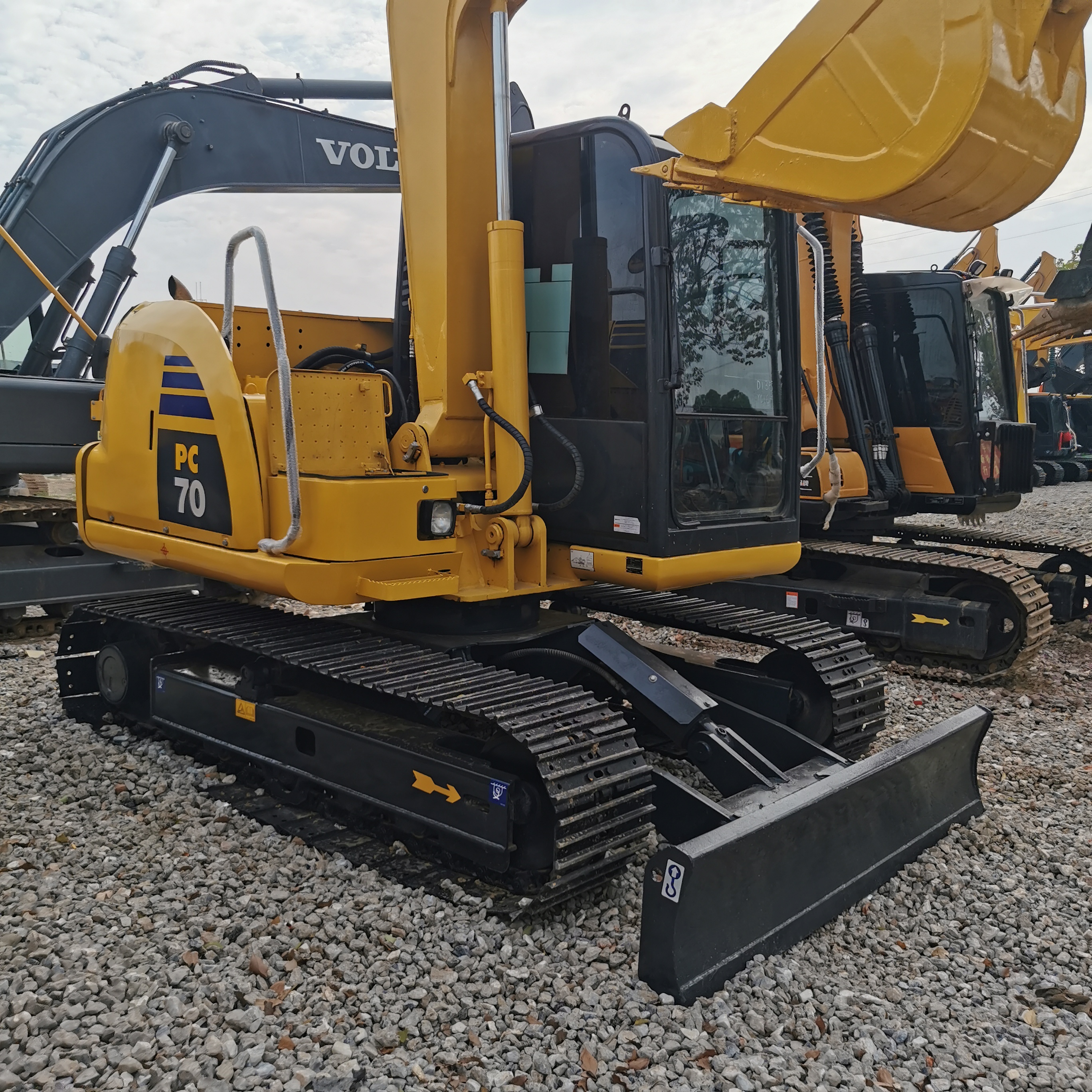 Komatsu PC70 Small Excavator Used with 1700 Working Hours and 6.5TON Operating Weight