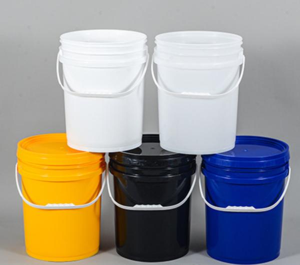 Buy cheap 5 Gallon Plastic Buckets with Handle - Height 15.5 Inches - Diameter 11.5 Inches from wholesalers