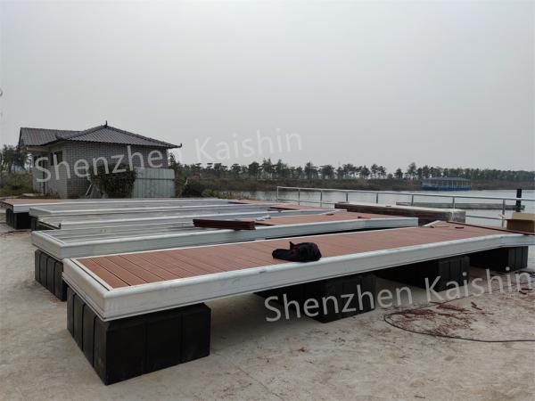 Highly Resistant LLDPE Floater Dock Floats For Marina Dock Aluminum Alloy