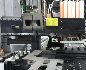 China Six Sided CNC Boring Machine, Eight Tools Auto Changing System, 9kw ATC spindle on sale