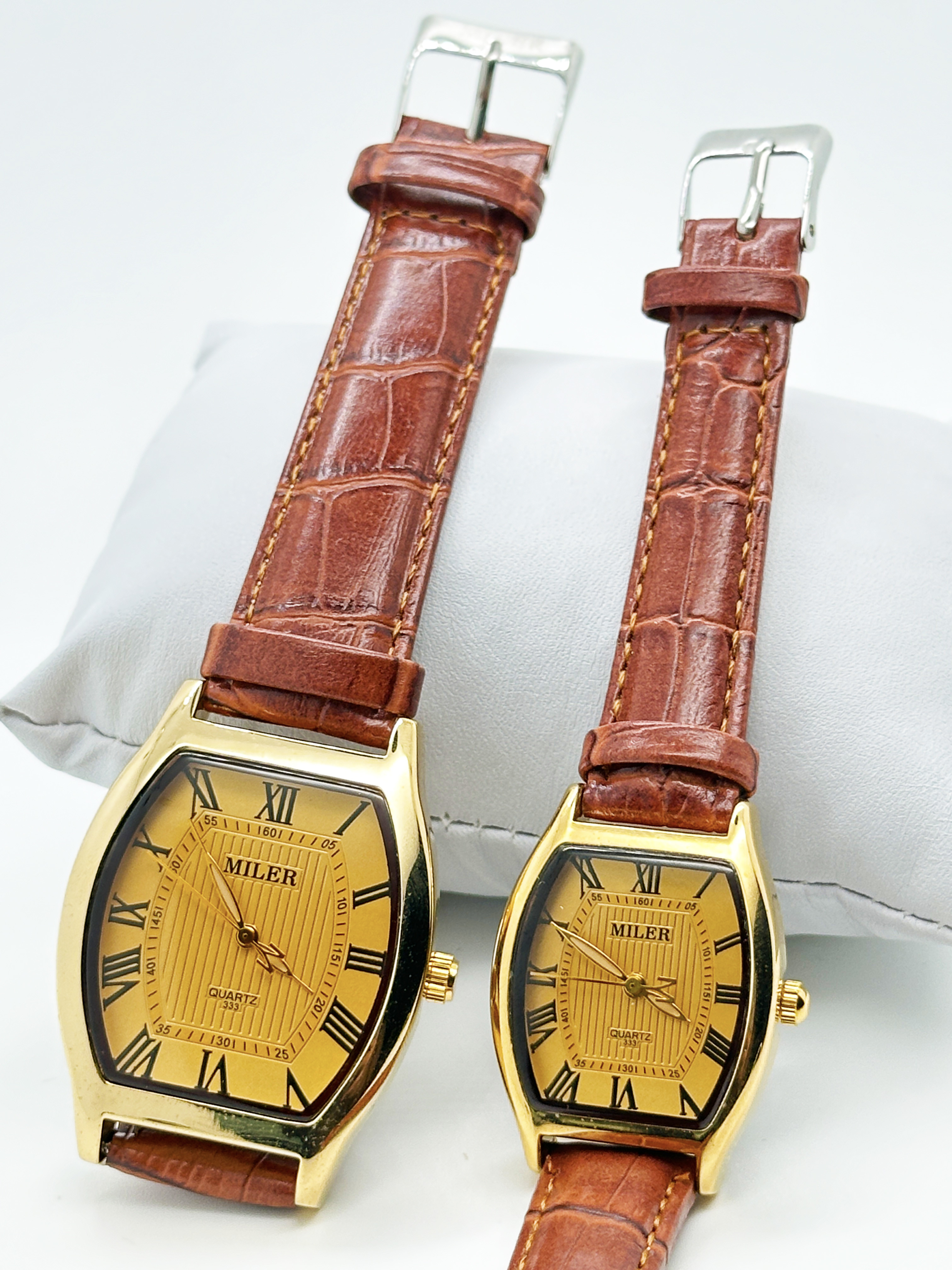Unisex Stylish Couple Watch Waterproof Luminous Quartz Watch