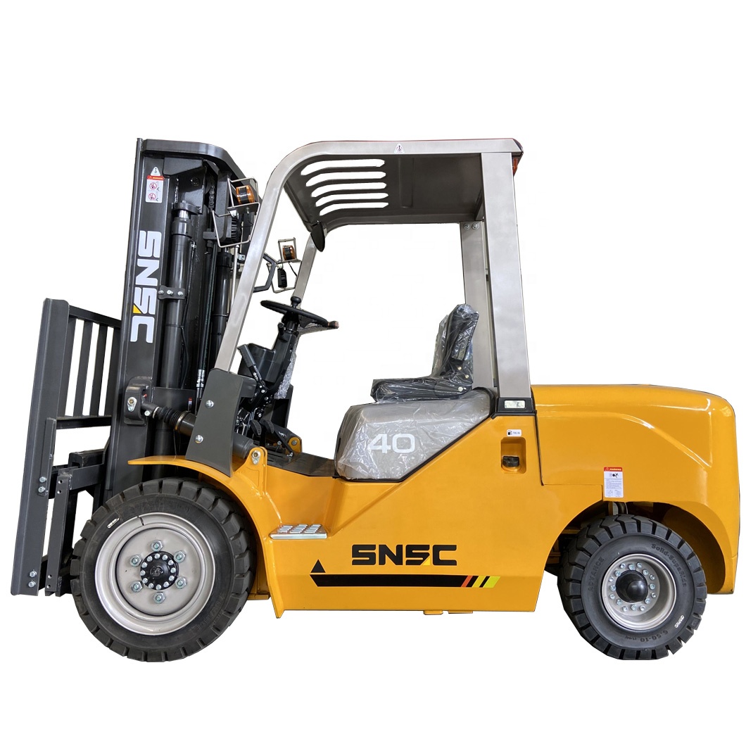 1150mm Fork Length 4 Ton 4-Wheel Telehandler Forklifts for Off Road and Rough Terrain