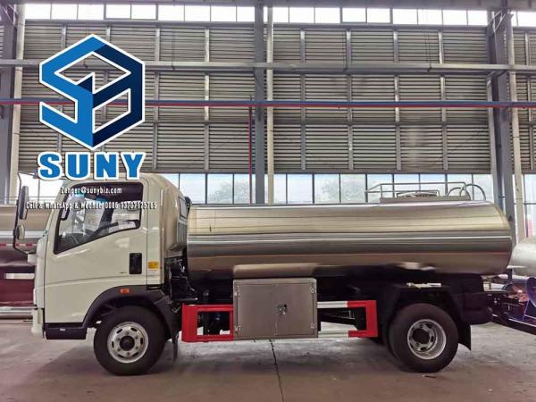 Buy cheap 5000 L HOWO Smaller Stainless Steel Water Tanker Truck 4x2 Milk Tanker Transport Vehicle from wholesalers