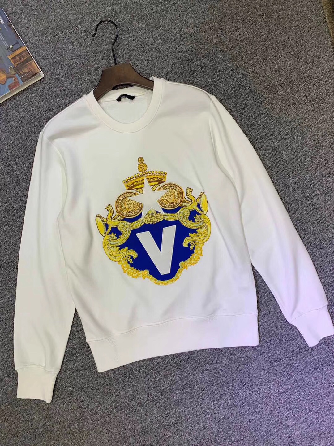 High Quality Men Hip Hop Embroidered Crewneck Fashion Sweatshirt for Men