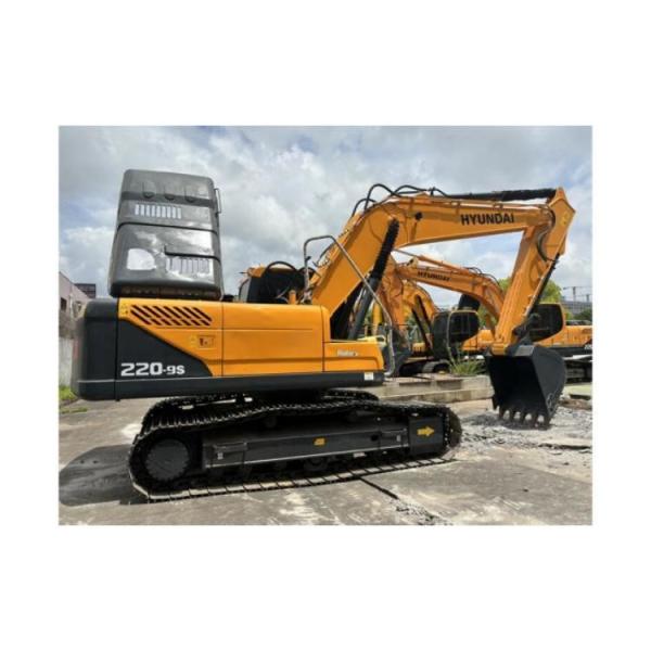 Modern 22 Tons Excavator Stock with 820 Working Hours and Original Hydraulic