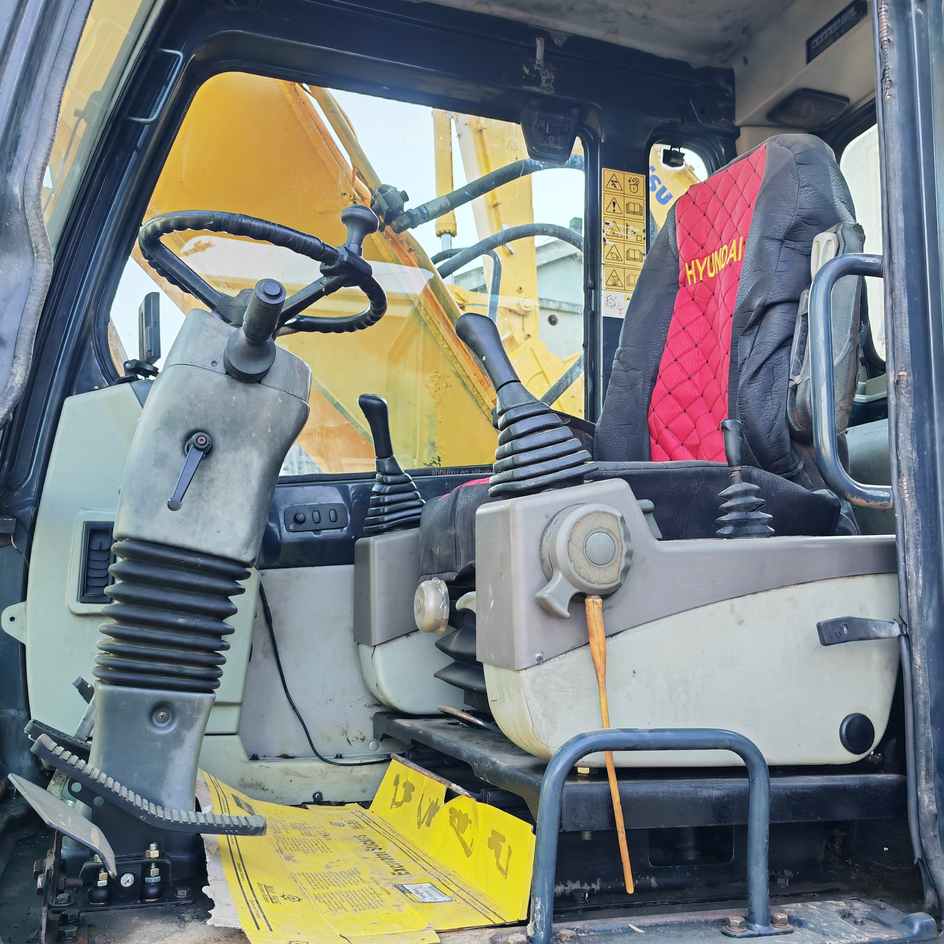 21TON WHEEL EXCAVATOR USED HYUNDAI ON SALE NEW ARRIVAL IN STOCK EXCAVATOR USED HYUNDAAI 210 ON SALE