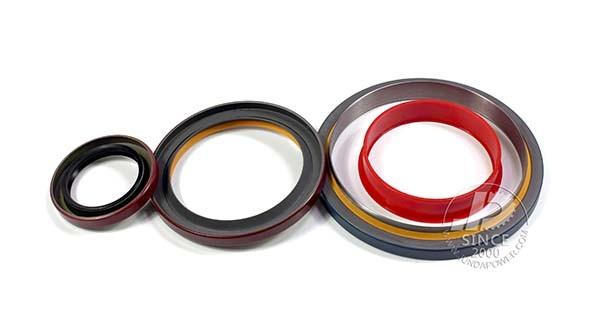 Buy cheap 3116 C6.4 C7 C9 Crankshaft Oil Seal Engine Parts from wholesalers