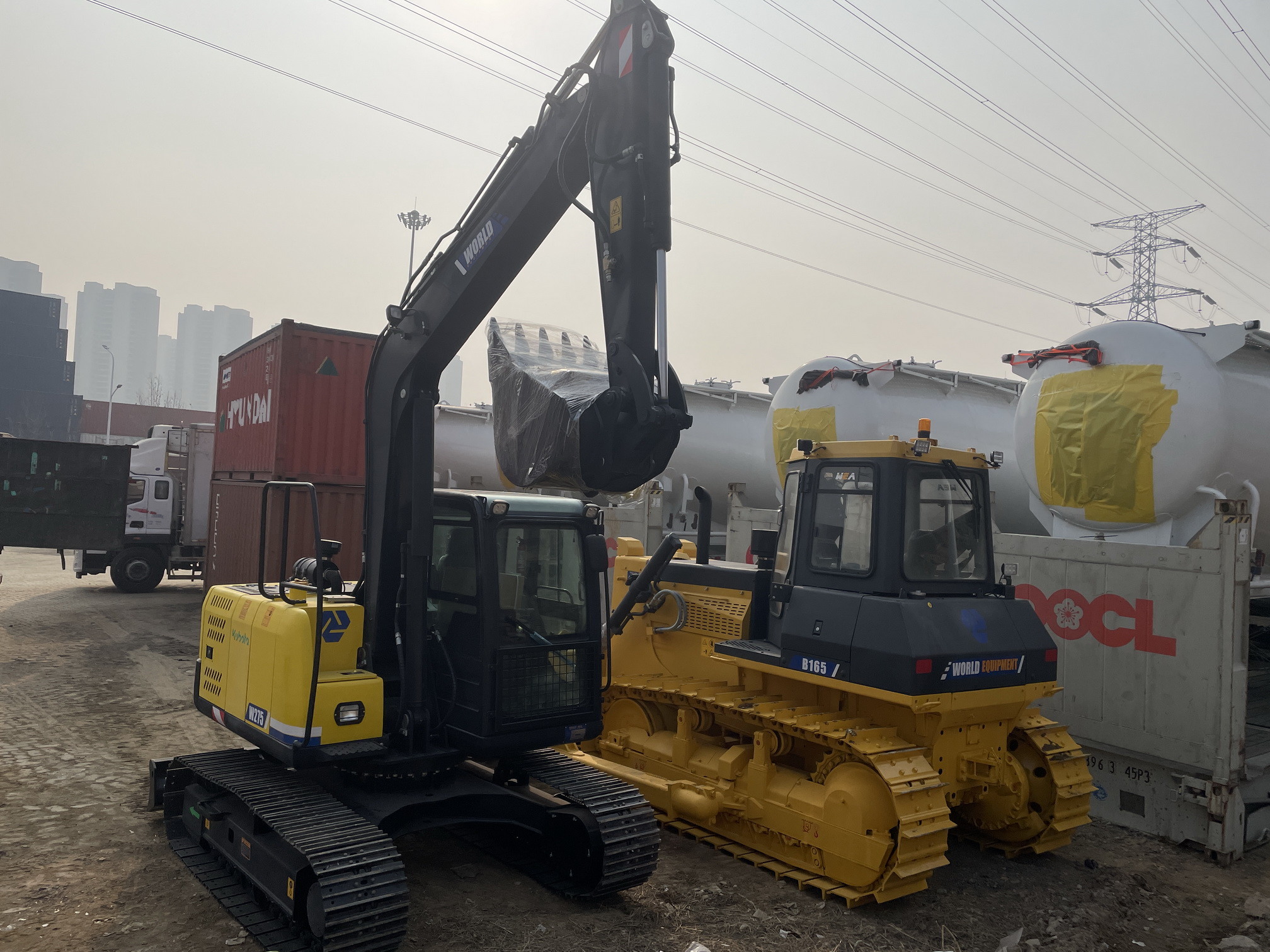W275 crawler excavtor Reliable PC200 Excavator With Maximum Lifting Height Of Blade 382mm