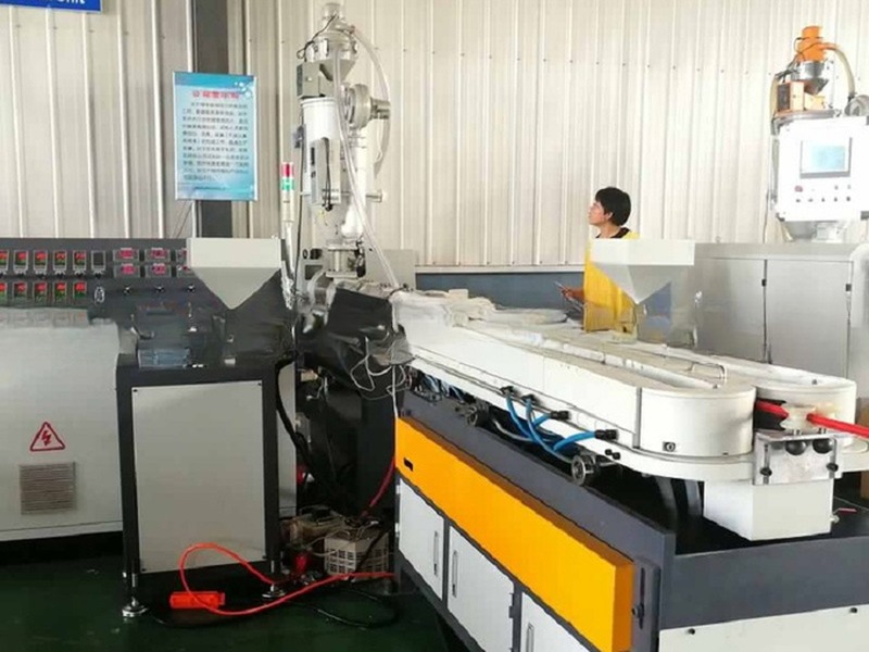 New Hot PVC Single Wall Corrugated Pipe Extruder Machine Plastic Extruder