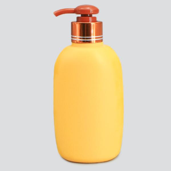 Buy cheap Yellow 28mm Square 8.45oz HDPE Pump Bottle from wholesalers