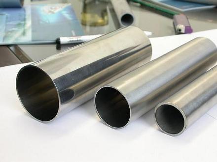 Seamless Welded Stainless Steel Round Pipe Cold Drawn ASTM A312 AISI 201 304