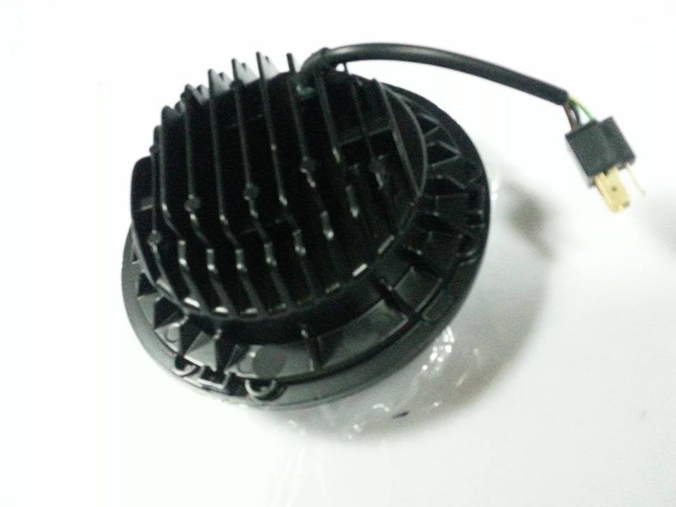 75W Auto Parts Halo 12V DRL 7 Inch Round Jeep Wrangler LED Headlight with Aluminum Die-cast Housing