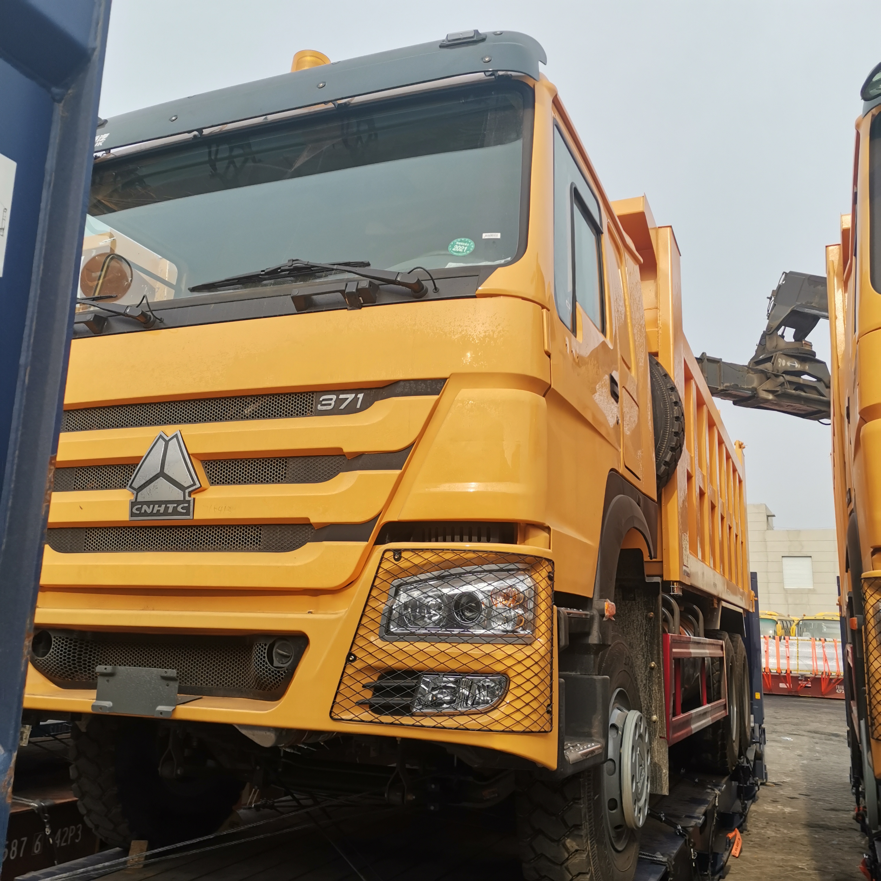 Dumper truck