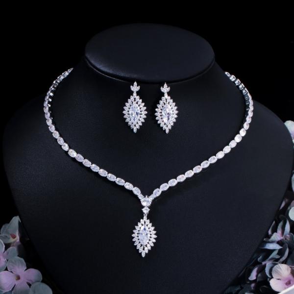 Buy cheap Wholesale Jewelry Set CZ Pendant Necklace Crystal Cubic Zircon Necklace Earrings Jewelry Set necklace earrings For Women from wholesalers