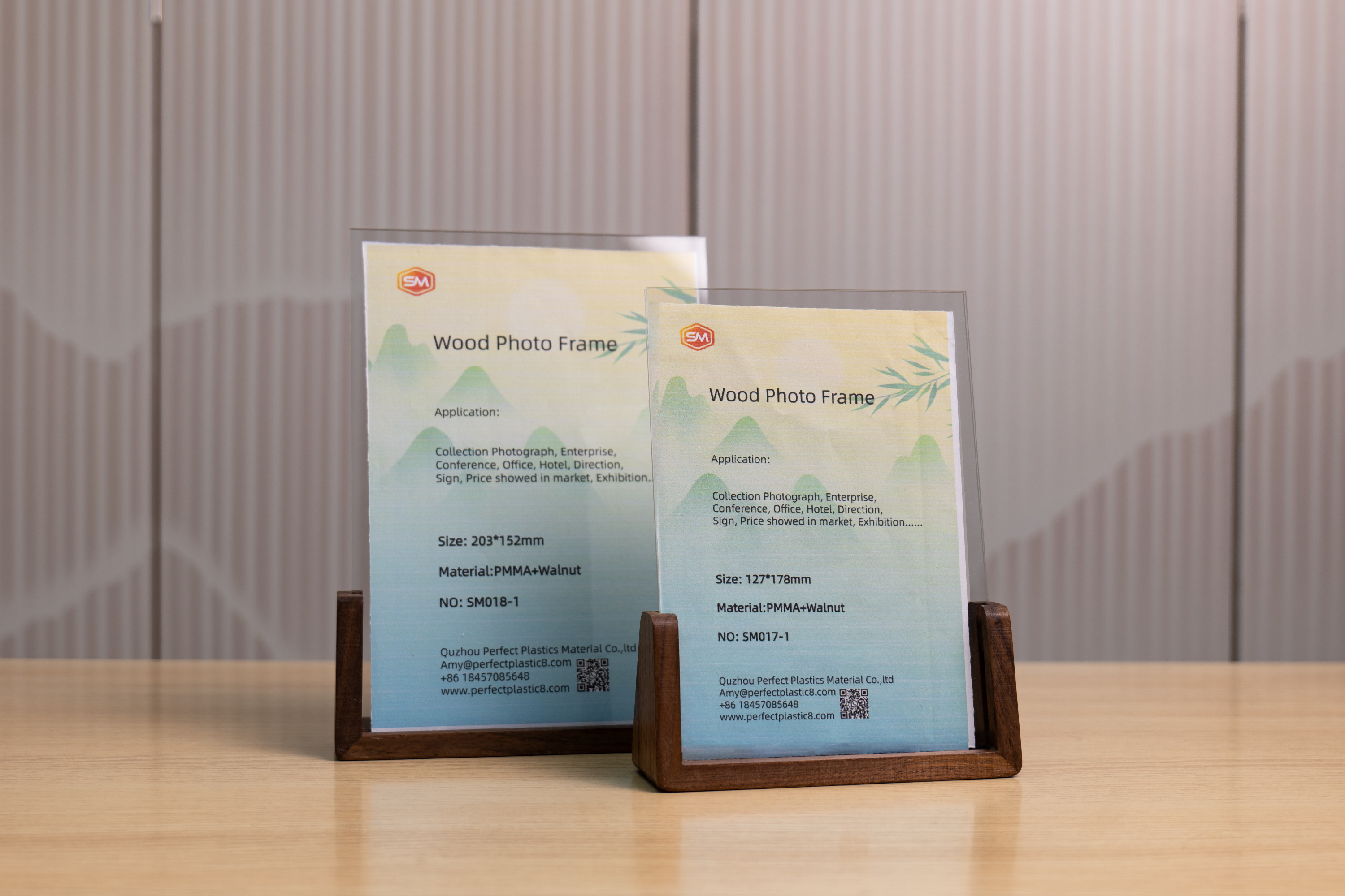 DIY Transparent Table Standing U Shaped Acrylic Photo Frame With Walnut Beech Wood Base