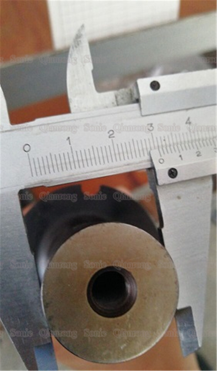 20Khz 1500Khz Black Ultrasonic Oscillator Transducer With Booster For Lace Machine